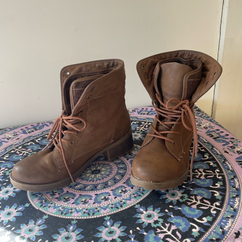 Combat Booties - Picture 3 of 4